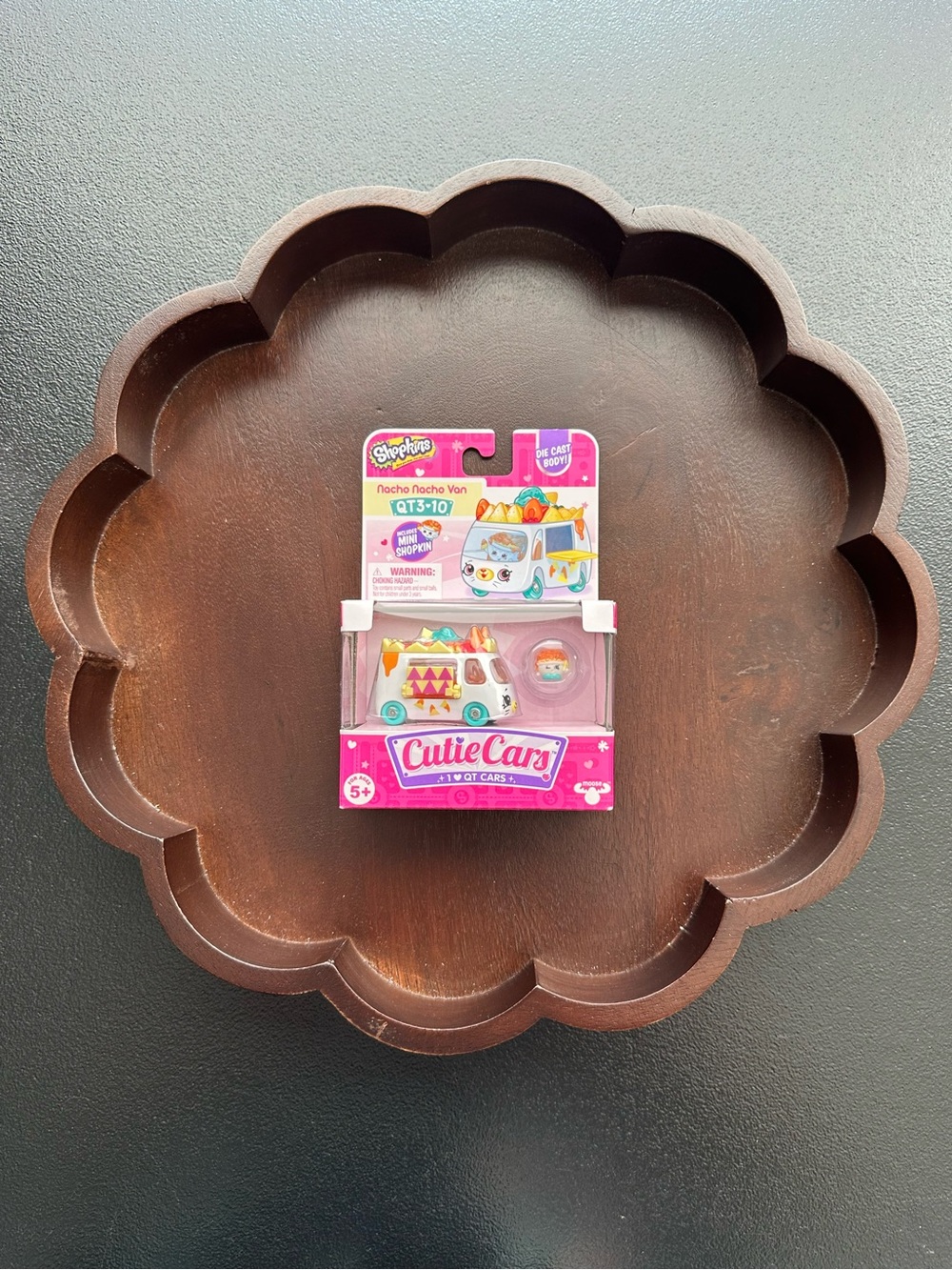 Shopkins Cutie Cars ~ Pretzel Express With Mini Shopkin QT3-12